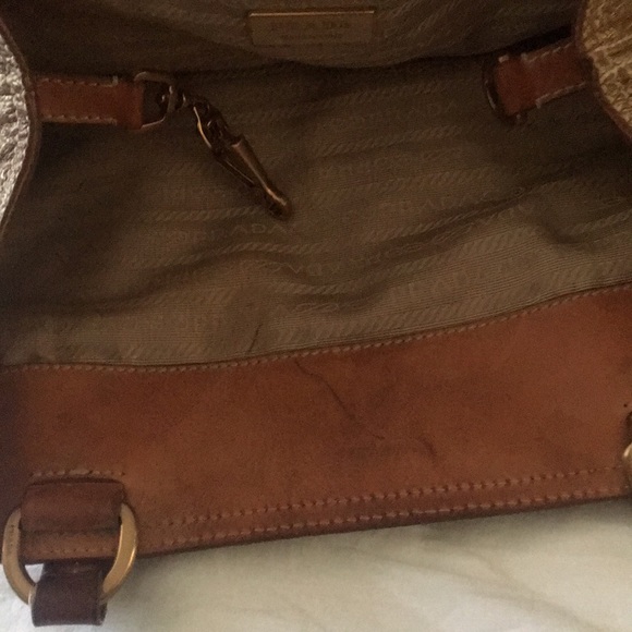 Prada purse - Picture 4 of 8